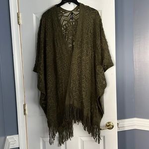 Torrid Crochet Fringe Ruana/Shawl in Olive Green. Great condition! One Size